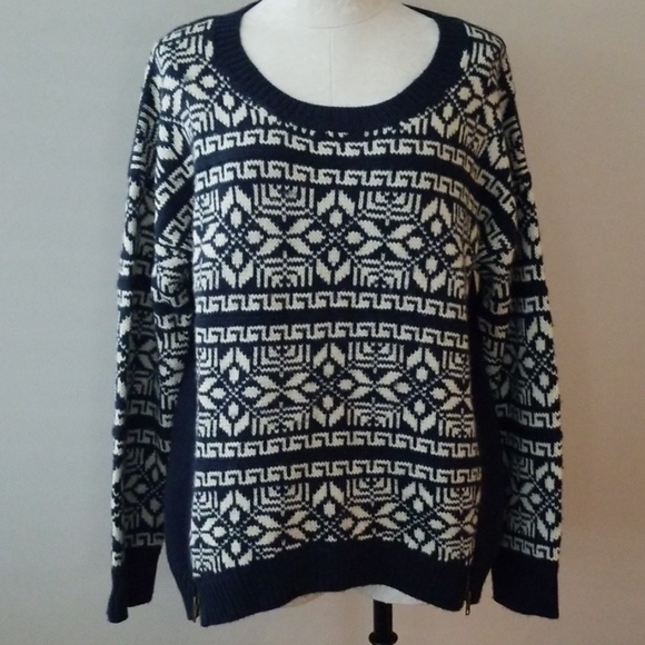 CLICHE COUTURE side zip sweater - Picture 1 of 6